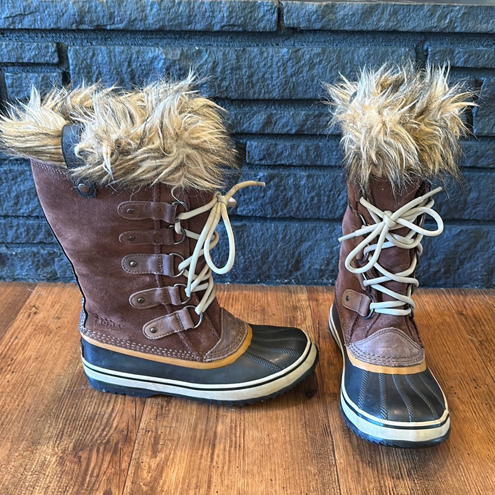 Sorel Joan of Arctic Boots Size 7